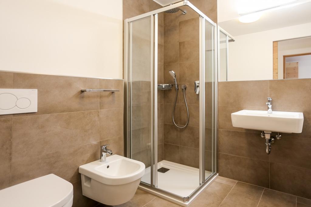 Two-Bedroom Apartment,352802425:JPEG